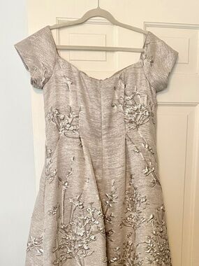 Rene Ruiz NWT Size 12 off the shoulder gown